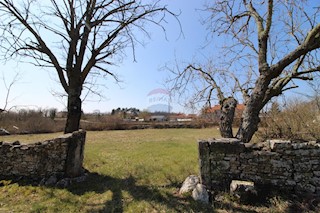 Terreno edificabile Žminj, 3.735m2