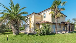 Villa Singola Poreč, 450m2