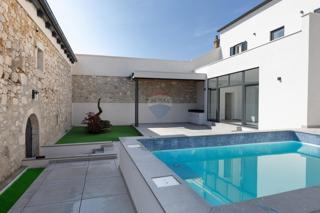 Villa Tribalj – Combinazione di Autentico e Moderno