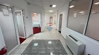 Attività commerciale Rastočine, Rijeka, 324m2