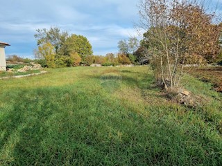 Terreno edificabile Juršići, Svetvinčenat, 820m2