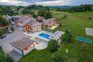 ISTRIA, PIĆAN - 3 holiday homes for 22 people 4500 m2 garden!