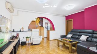 Crikvenica, Selce – raro trilocale con parcheggio