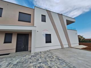 Appartamento Pobri, Opatija - Okolica, 168m2