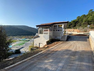 Attività commerciale Rabac, Labin, 59m2