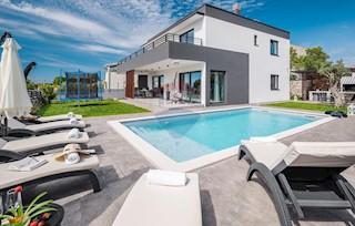 Villa Singola/Casa Vacanza Marčana, 162m2