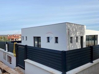 Casa Rovinjsko Selo, Rovinj, 218m2