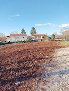 Terreno edificabile Karojba, 1.896m2
