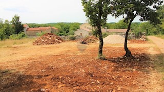 Istria, dintorni di Grisignana, terreno edificabile