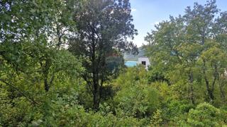 Terreno Edificabile con Vista Mare, Vicino alla Spiaggia e a Trget