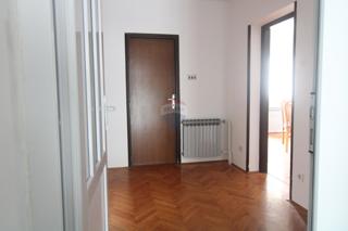 Casa Centar, Velika Gorica, 476m2