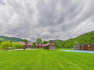 Casa Centar, Gospić, 290m2