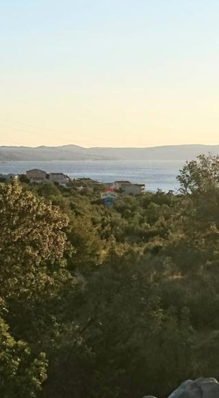 Terreno edificabile Karlobag, 1.495m2