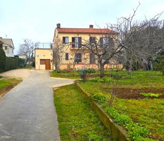 Terreno edificabile Rovinj, 1.792m2