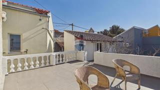 Novi Vinodolski – Casa nel centro storico, seconda fila dal mare