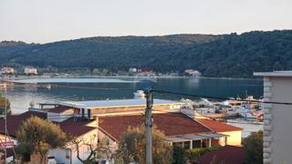 Terreno edificabile Kampor, Rab, 1.035m2