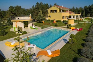 Villa Singola/Casa Vacanza Zabrežani, Pazin - Okolica, 500m2