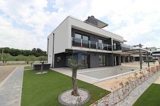 Villa Singola Banjole, Medulin, 240m2