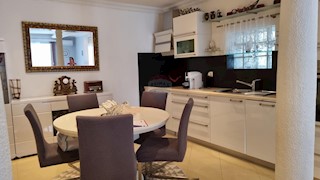 Appartamento Zamet, Rijeka, 89m2