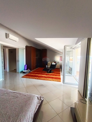Appartamento Vodice, 81,85m2