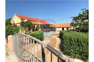 Casa Drinovci, Drniš, 99m2