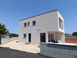 Casa Pirovac, 99,40m2