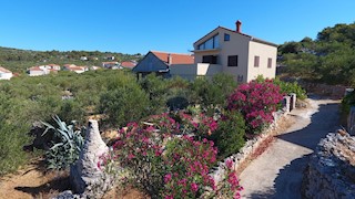 Casa Kaprije, Šibenik - Okolica, 166m2