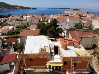 Appartamento a due piani con una bellissima vista, Primošten