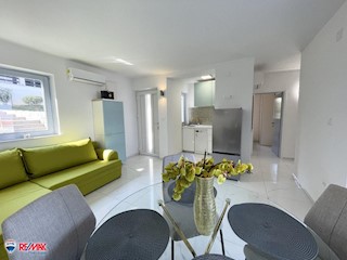 Appartamento Ravni, Raša, 58m2