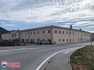 Commerciale Labin, 3.700m2