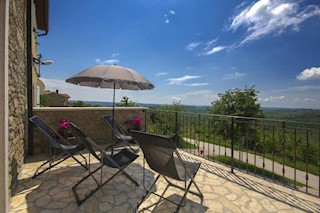 Immobili Istria, vendo casa di pietra, dintorni Buje