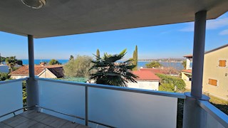 Immobili Istria, vendo casa con vista mare, vicino a Novigrad