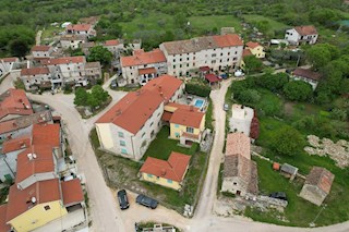 Immobiliare Istria, appartamento in vendita, vicino a Buje