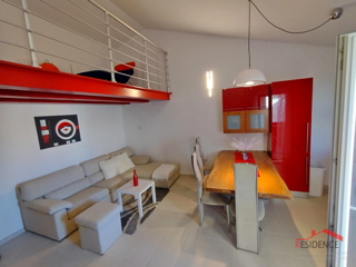 Valbandon, appartamento al primo piano, 2 posti auto