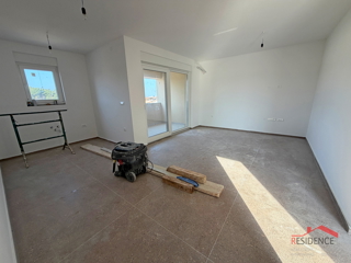 Pola, Valdebek, appartamento al 2° piano, garage