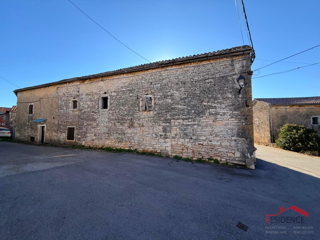 Filipana, Vecchia casa istriana, giardino, garage, taverna