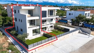 Poreč, terraced house 800 m from the sea