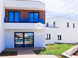 Casa moderna e di qualità in un'ottima posizione con vista vicino alla spiaggia