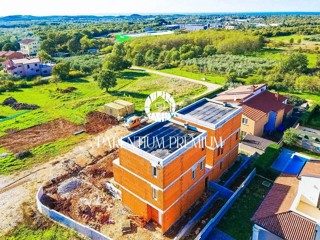 Casa moderna con piscina e vista panoramica sul mare
