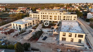 Fantastico appartamento vicino alla spiaggia, situato in un resort di lusso con piscina