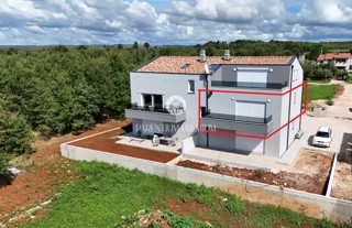 Nuovo appartamento moderno al 1° piano con 2 terrazze vicino a Parenzo