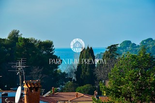 Parenzo, Novo Naselje: spazioso appartamento con vista sul mare e sulla foresta!