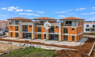 Casa mediterana a schiera a 2 km dal centro di Parenzo e dal mare