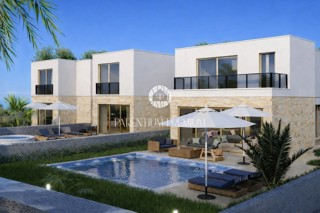 Casa ad alta efficienza energetica con piscina e vista mare