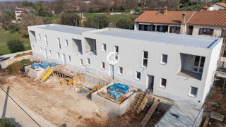 Casa a schiera in posizione eccellente con cortile e vista mare