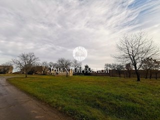 Terreno edificabile in una piccola cittadina istriana