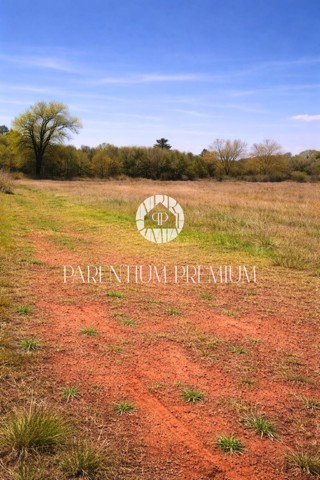 Terreno edificabile nei dintorni di Umago – ideale per casa familiare o villa vacanze