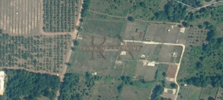 Červar Porat – terreno agricolo 700 m² in vendita