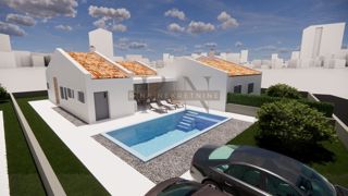 ISTRIA – POREČ - KAŠTELIR, NUOVA COSTRUZIONE: CASA, GIARDINO, PISCINA
