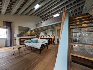 Appartamento su due livelli con vista mare nel cuore del centro storico - 78m2